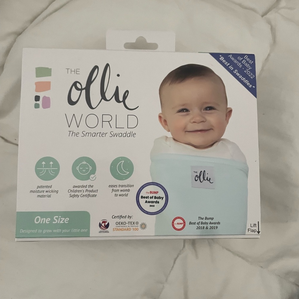 The Ollie world the smarter swaddle NWT